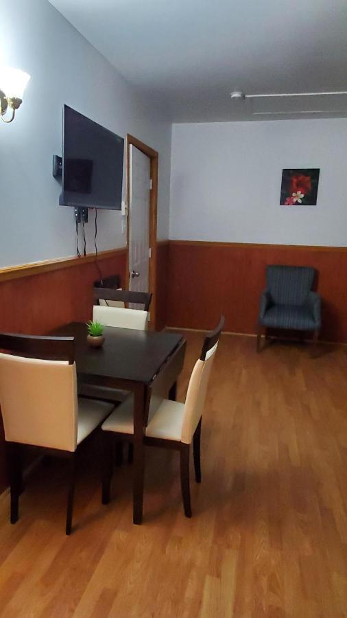 Hotel Fleurs Karaibes Saint-Alexandre-de-Kamouraska Buitenkant foto
